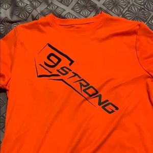 Boys Under Armour Youth Medium Shirt